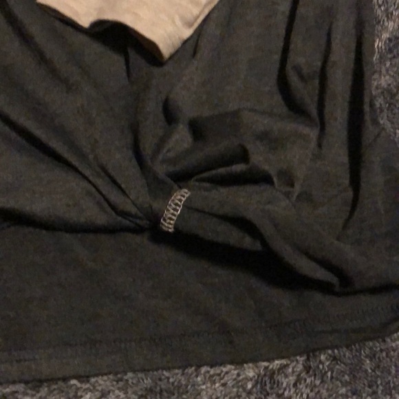 XL long sleeve top - Picture 2 of 3